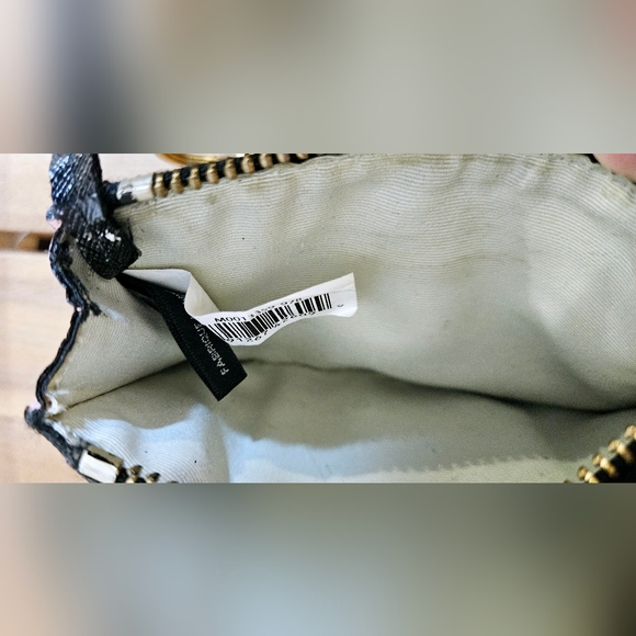 Marc Jacobs The Snapshot Top Zip Multi Wallet (Black/Gold/Multi) - Picture 4 of 4